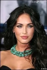 Voici Megan Fox, l'actrice de Transformers notamment, qui a emprunt certains de ses traits  Angelina Jolie, grce  la chirurgie esthtique. Est-elle noire naturelle de cheveux ?