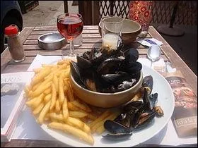 Quels ingrdients entrent dans les moules  marinire  ?