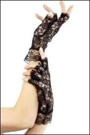 Quelle chanteuse est surnomme  The Queen of Pop  ?