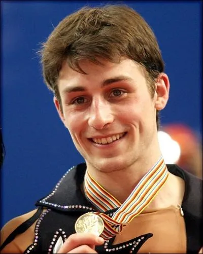 Patineur toujours favori... et jamais gagnant aux jeux Olympiques, malgr plusieurs titres de champion du monde. Je me nomme...