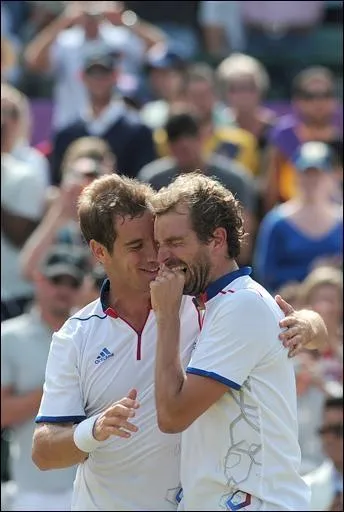 Au tennis, quel duo a remport la mdaille de Bronze chez les hommes ?