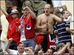 Le ______ est l'opium du peuple.