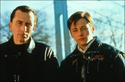 Comment s'appelle le personnage qu'il incarne dans Little Odessa ?