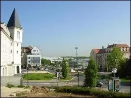 A votre avis, quel est le nom des habitants de la commune de Vaural ?