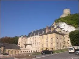 Rendons-nous  Enghien-les-Bains, o les habitants portent le nom de ...
