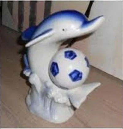 L'adjectif (invariable)  kitsch  peut qualifier un objet dmod ou de mauvais got. Comment peut-on galement orthographier le mot  kitsch  ?