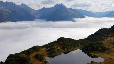 Dans lequel de ces trois pays ne trouve-t-on pas les Alpes ?