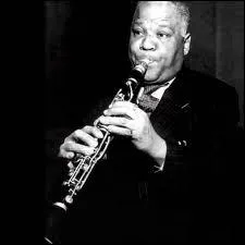 Clarinettiste de gnie, ce musicien amricain s'tablit en 1949 en France o il joua plus de dix ans ...