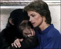 Dans ce film de Nagisa Oshima en 1986 elle joue le rle de la femme d'un diplomate anglais amoureuse d'un chimpanz ... . .