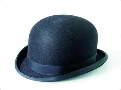 Chapeau : Comment se nomme ce chapeau de feutre rigide et de forme bombe ?