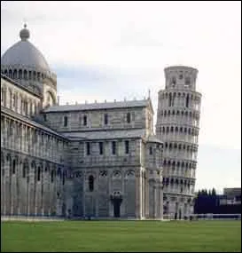 La tour de Pise penche en Europe.