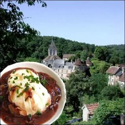 Oeufs pochs dans du vin rouge, auxquels on y ajoute des morceaux de jambon fum pols, les oeufs  la couille d'ne sont une spcialit culinaire du ... .