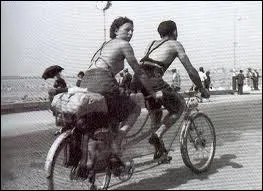 Combien de semaines de congs pays sont-ils accords en 1936 ?