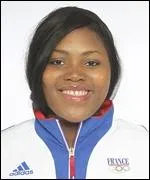 Isabelle Yacoubou joue au