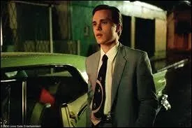 Pourquoi Katey gifle-t-elle James en le laissant sur place ?