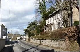 A Bazoques, les habitants portent le nom de . .