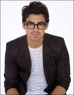 Quel est le vrai nom de Joe Jonas ?