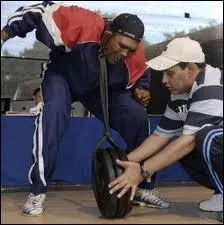 Le poids le plus lourd soulev avec une oreille ?