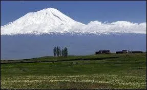 Après le Déluge, l'arche de Noé se serait échouée sur le mont Ararat (d'après la Bible)Où se trouve-t-il actuellement ?