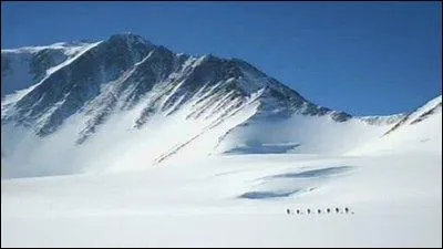 Quel est le sommet le plus haut de l'Antarctique ?