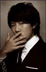 Qui est ce chanteur coren malheureusement peu connu ?