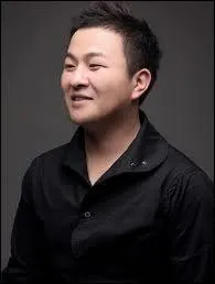 Qui est ce chanteur coren ?