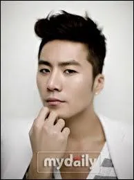 Qui est ce chanteur coren ?