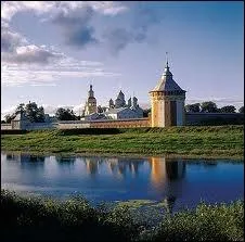 Le plus long fleuve d'Europe est...