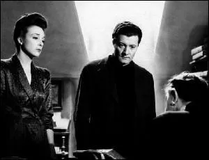 Qui a �crit le sc�nario du film  Les jeux sont faits  ?