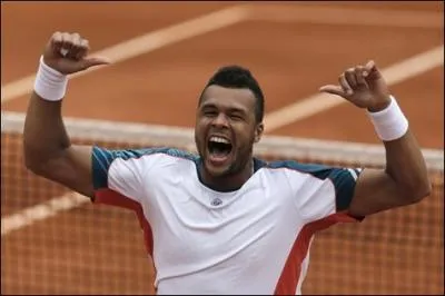 Qui est ce joueur de tennis et quelle mdaille a-t-il eu en double aux JO de Londres ?