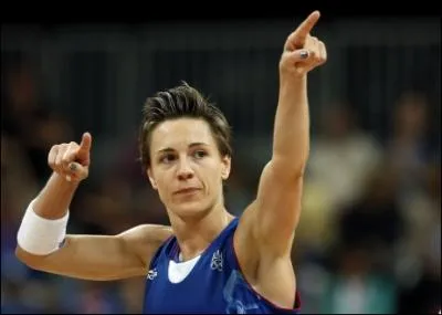 Qui est cette joueuse de basket et quel est son numro ?