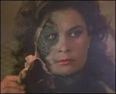 Sous le bronzage de Diana, la peau de reptile ! Dans quelle srie ces aliens  la peau de lzard et mangeurs de souris agissaient-ils ?