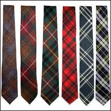 En quels lieux devez-vous parfois louer votre cravate ?