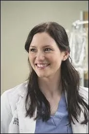 Dans  Grey's Anatomy , avec qui Lexie est-elle sortie ?