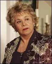Dans  Desperate Housewives , qui a tu la mre de Carlos ?