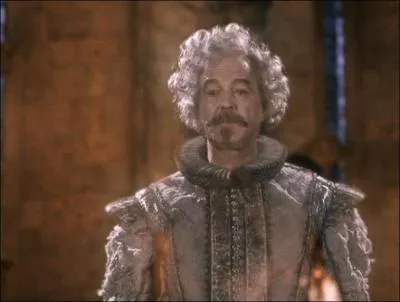 Dans HP1, qui joue le rle de Nick Quasi-Sans-Tte ?