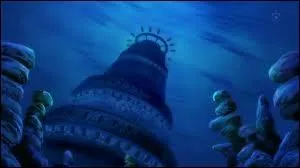 Combien de navires encerclent la forteresse d'Impel Down ?