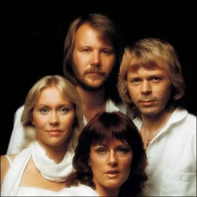 Quelle chanson a permis  ABBA de remport l'Eurovision en 1974 ?
