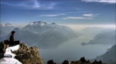 Quel clbre rsistant franais fut le premier, en 1950,  gravir l'Annapurna ?