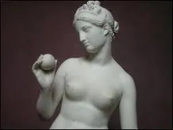 Le jeune homme accorde finalement le prix  Aphrodite. Pour exprimer sa gratitude, que lui promit la desse ?