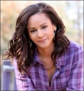 Pour quelle raison Abby a-t-elle abandonn sa vie  Mystic Falls ? 