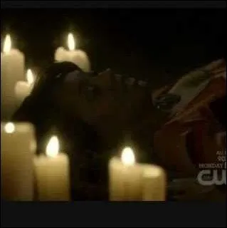 Combien de fois Emily a-t-elle pris possession du corps de Bonnie ?