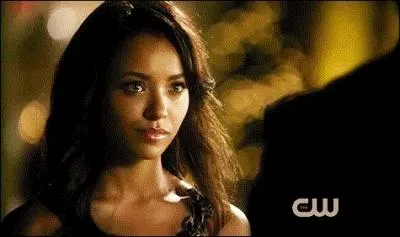 Combien de bagues Bonnie a-t-elle cr pour protger les vampires du soleil ?