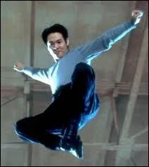 Qui a jou dans  Le baiser mortel du dragon  ?