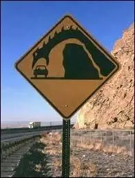 Quelle est la signification de ce panneau assez rare (heureusement) ?