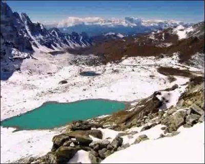 Prenez le temps de bien respirer pour grimper jusqu'  La terre du Dragon Tonnerre  !