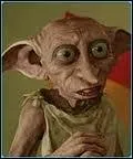 Quelle est cette crature, nomme Dobby, libre de sa soumission  Lucius Malefoy par Harry Potter ?
