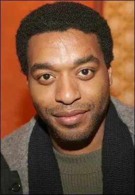 Acteur d'origine nigriane, j'ai dbut  l'cran en 1997 dans  Amistad . Puis on me verra dans  The Kinky Boot  et rcemment au ct de Denzel Washington dans 'Inside Man'.