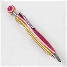 Deux frres hongrois inventent le stylo  bille.