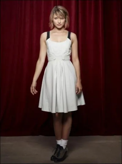 Comment s'appelle l'actrice qui joue Quinn ?